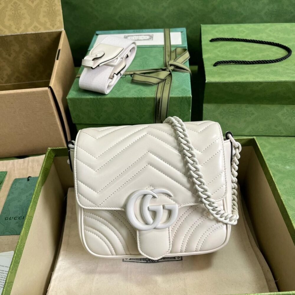 Gucci 739682 GG Marmont Matelassé mini tote bag White