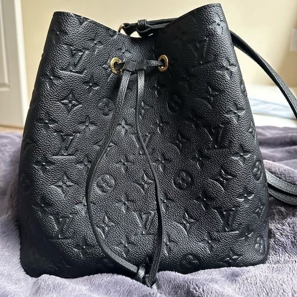 Replica Louis Vuitton NeoNoe MM Bag Monogram Empreinte M45256 BLV483 photo review