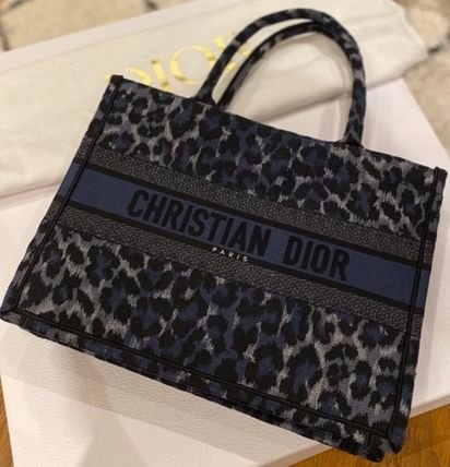 Dior M1296 Dior Small Book Tote Grey Multicolor Mizza Embroidery