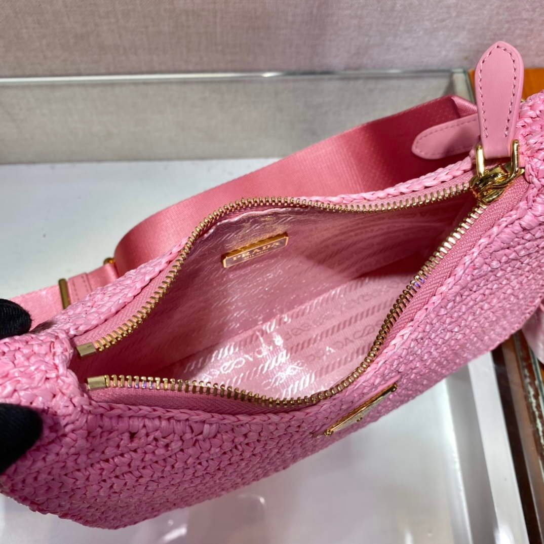 Prada 1BH204 Prada Re-Edition 2005 Raffia Bag in Pink