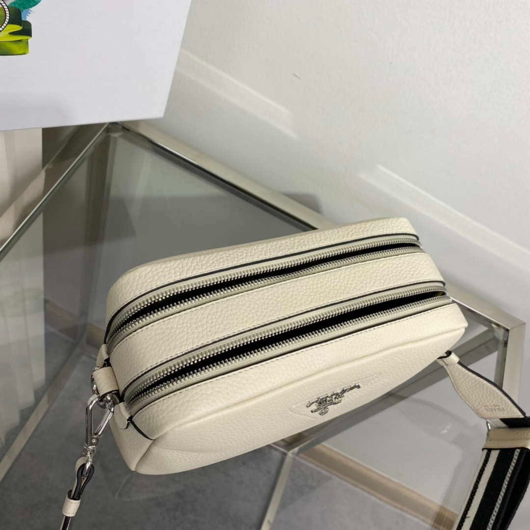 Prada Leather bag with shoulder strap 1BH082 Beige