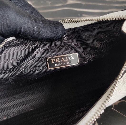 Prada 1BH204 Prada Re-Edition 2005 Saffiano leather Bag in White Silver