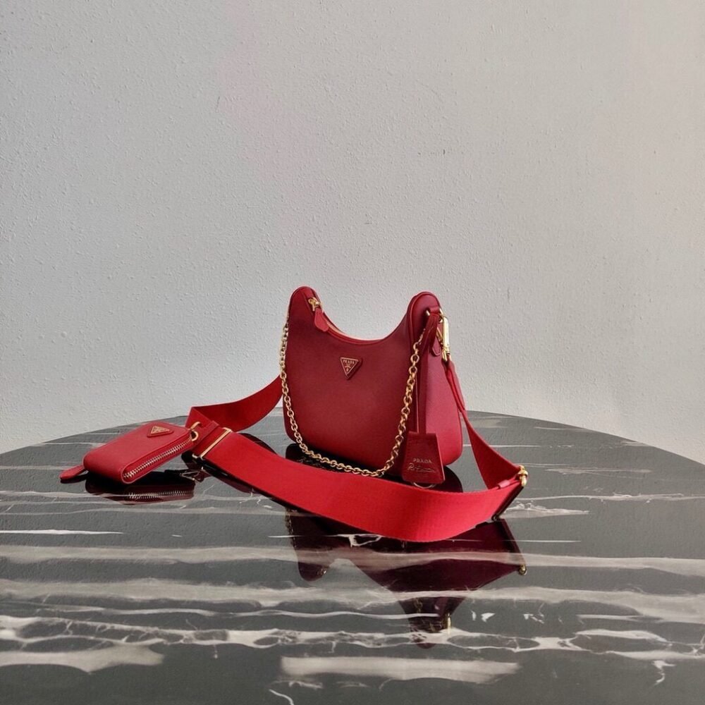 Prada 1BH204 Prada Re-Edition 2005 Saffiano leather Bag in Red