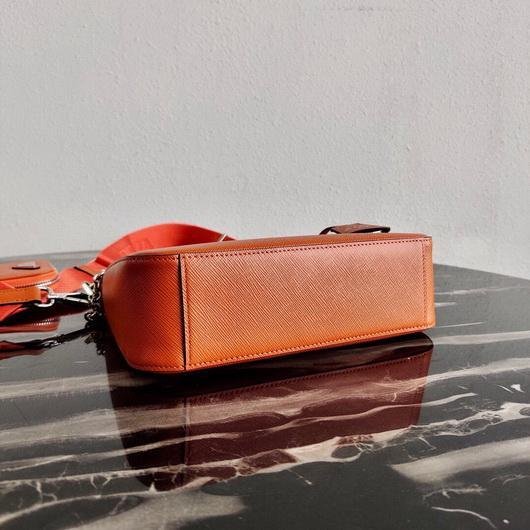 Prada 1BH204 Prada Re-Edition 2005 Saffiano leather Bag in Orange