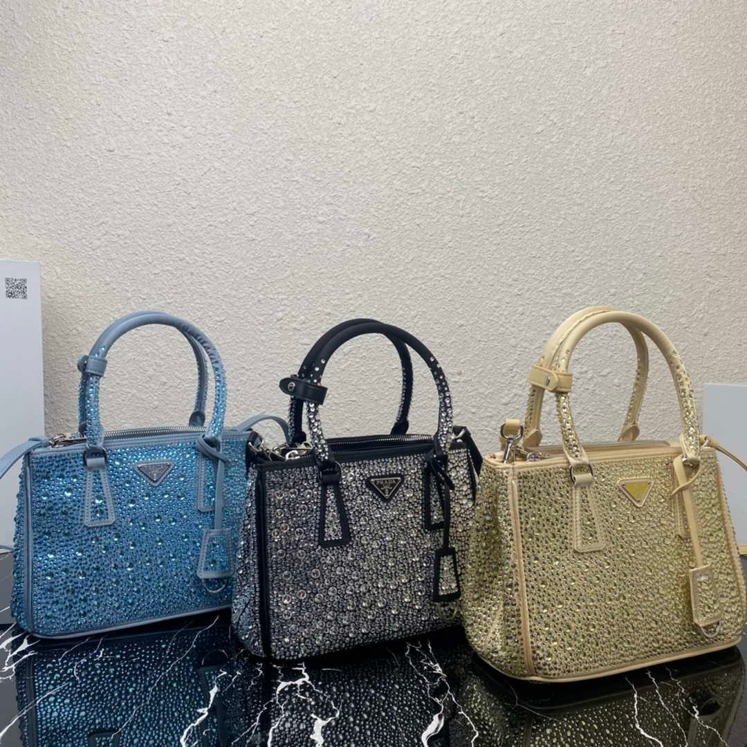Prada 1BA896 Prada Galleria Saffiano leather small bag Black