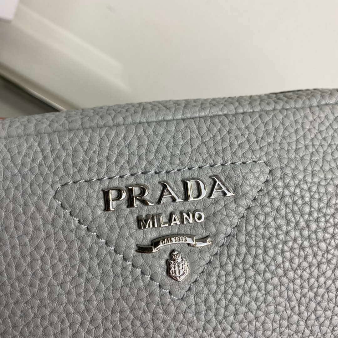 Prada Leather bag with shoulder strap 1BH082 Gray