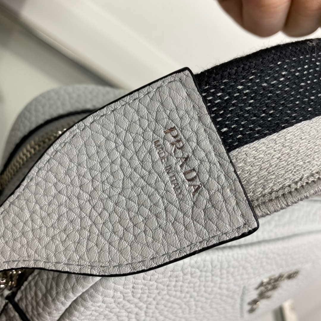 Prada Leather bag with shoulder strap 1BH082 Gray