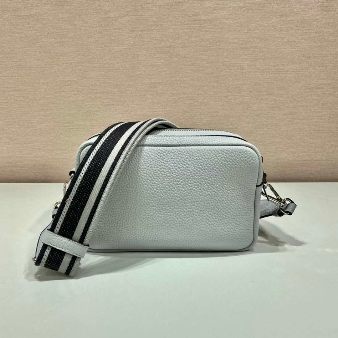 Prada Leather bag with shoulder strap 1BH082 White