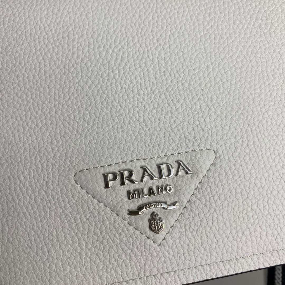 Prada 1BD314 Leather shoulder bag White