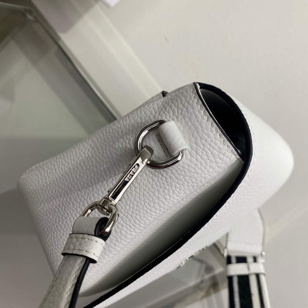 Prada 1BD314 Leather shoulder bag White