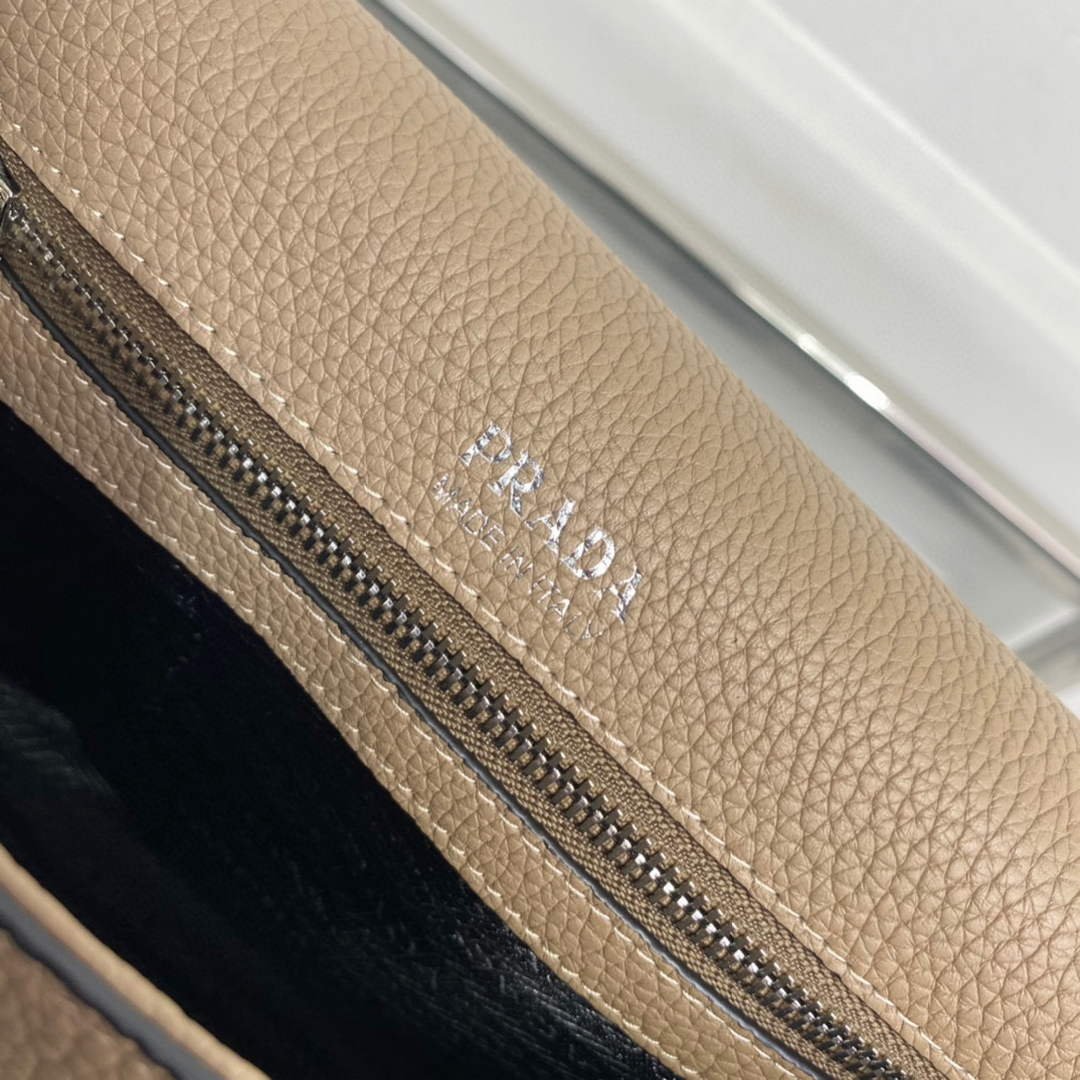 Prada 1BD314 Leather shoulder bag Clay Gray