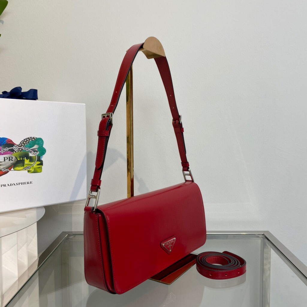 Prada Brushed leather Prada Femme 1BD323 Red