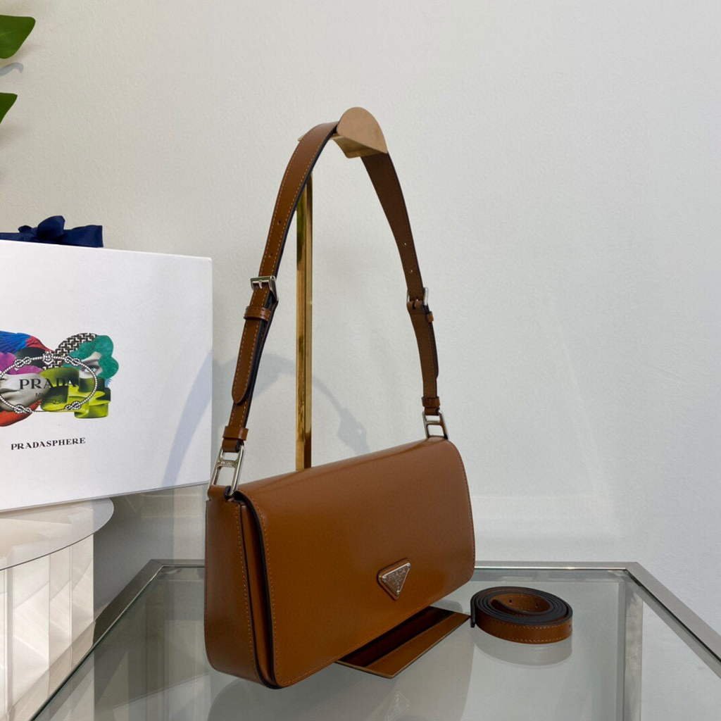 Prada Brushed leather Prada Femme 1BD323 Brown