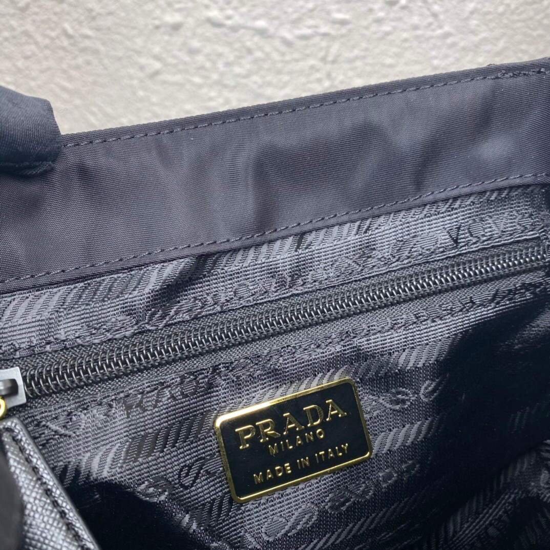 Prada Nylon Vintage Chain rhombus stray Bag 1BD619 Black
