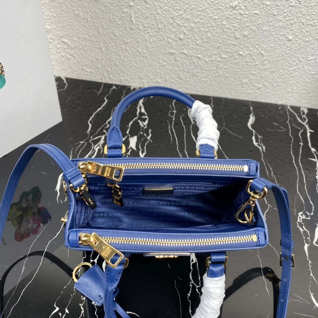 Prada 1BA906 Prada Galleria Saffiano leather mini-bag Blue