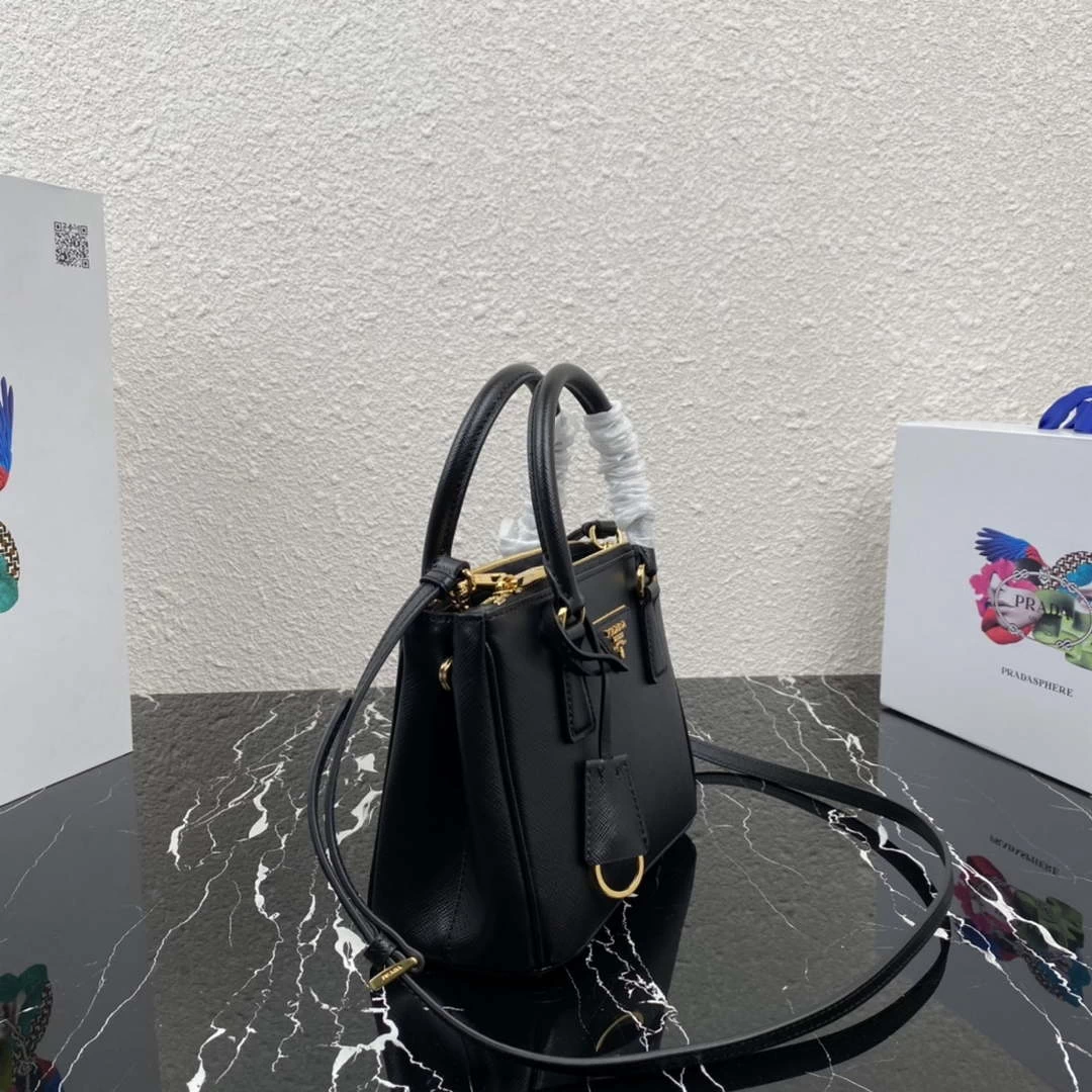 Prada 1BA906 Prada Galleria Saffiano leather mini-bag Black