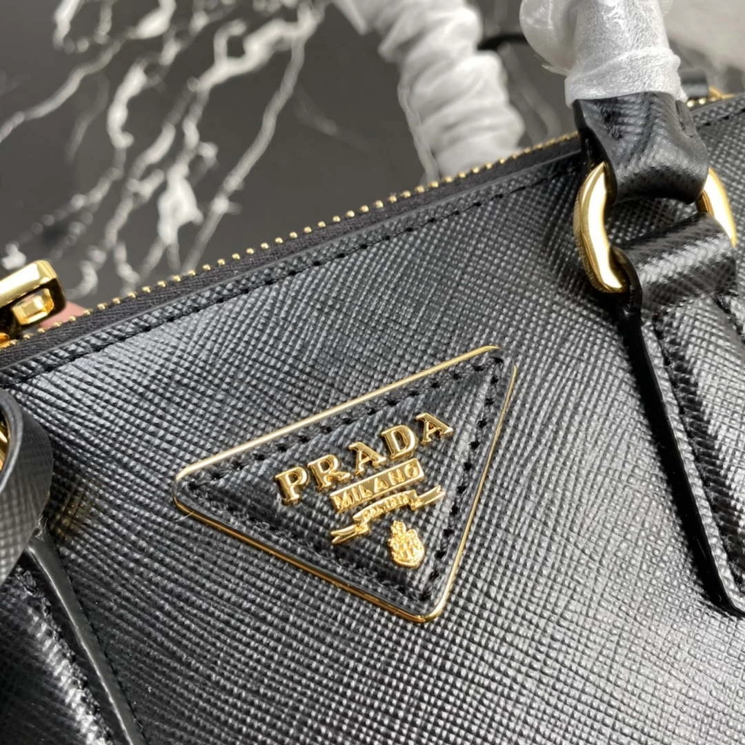 Prada 1BA906 Prada Galleria Saffiano leather mini-bag Black