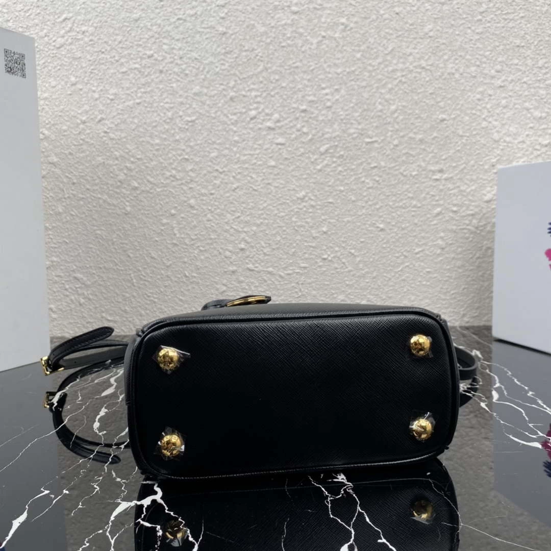 Prada 1BA906 Prada Galleria Saffiano leather mini-bag Black