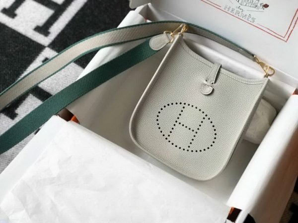 Replica Hermes Evelyne Bag Designer Hermes Mini Crossbody Bag 20388 Gold Buckle Light Gray
