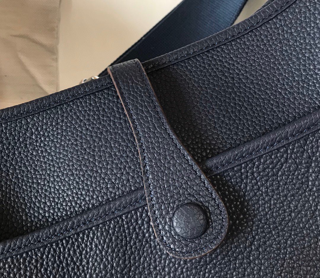 Hermes H083435 Evelyne III 29 Shoulder Bag Silver Hardware Navy Blue