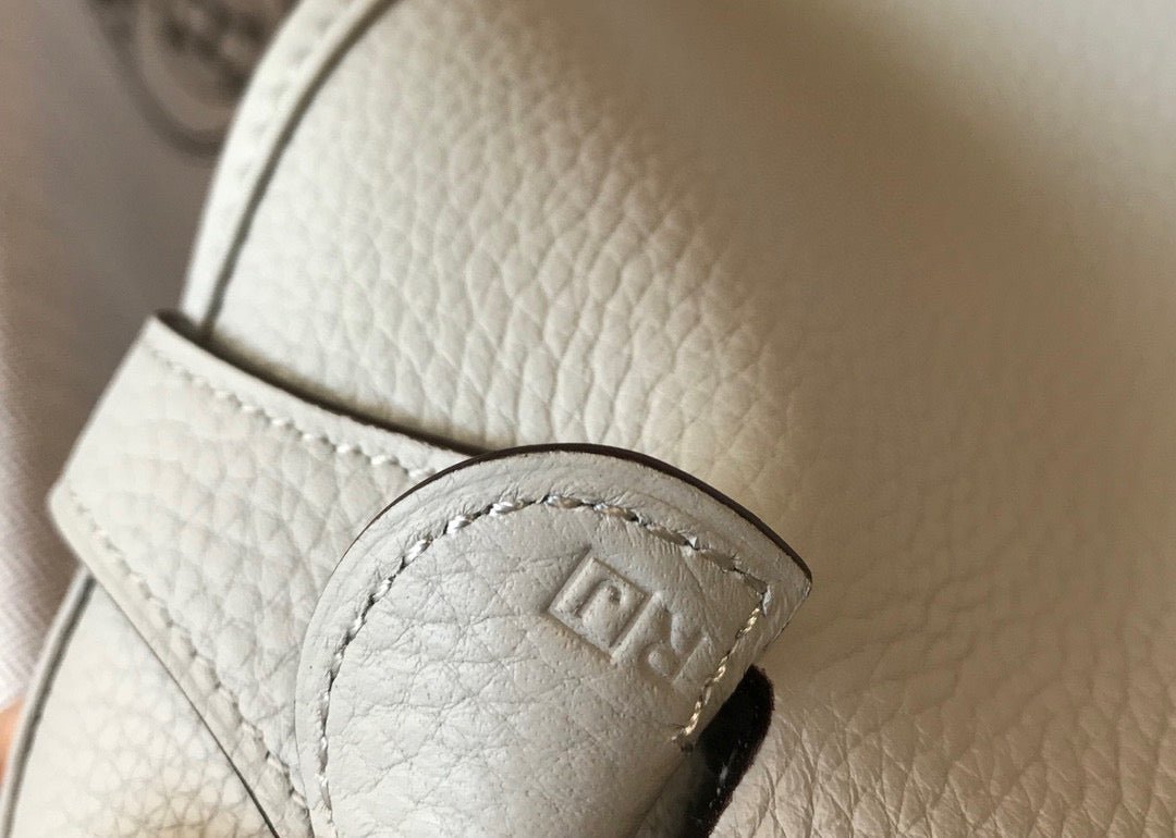 Hermes H083435 Evelyne III 29 Shoulder Bag Silver Hardware White Gray