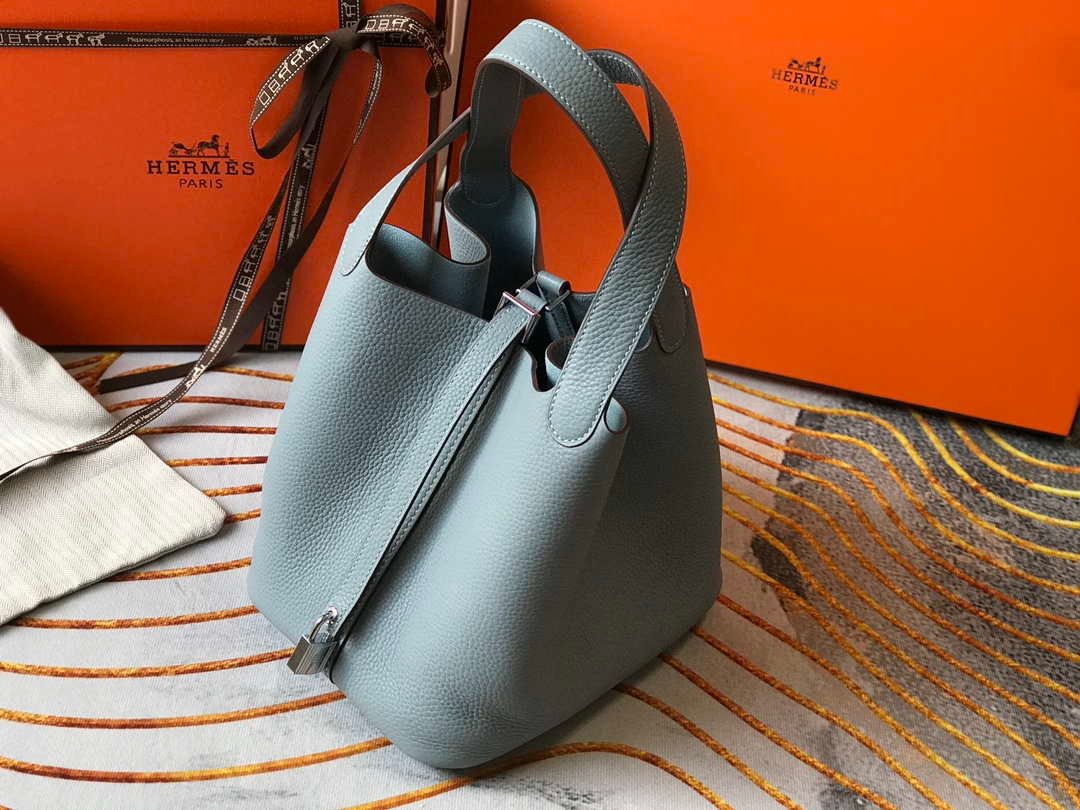 Hermes H056289 Picotin Lock 18 22 Bag H330017