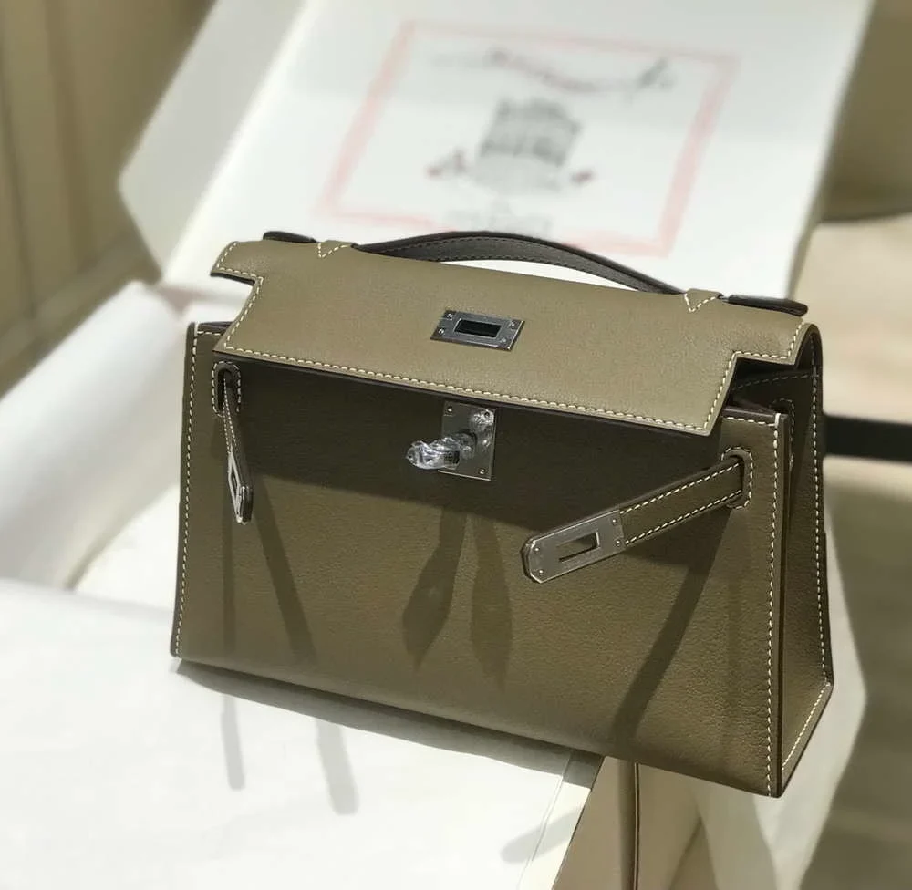 Hermes Kelly Pouchette Swift Leather clutch bag Silver H230262