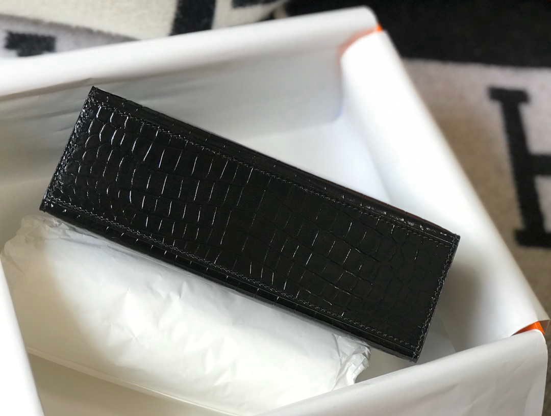 Hermes Mini Kelly Pouchette Crocodile Leather H230234 Black
