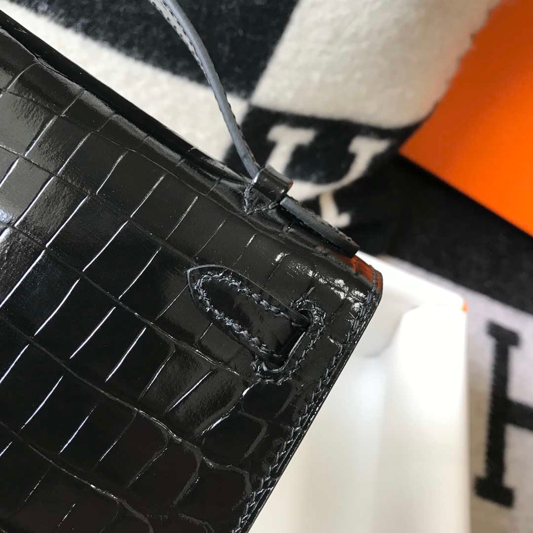 Hermes Mini Kelly Pouchette Crocodile Leather H230234 Black