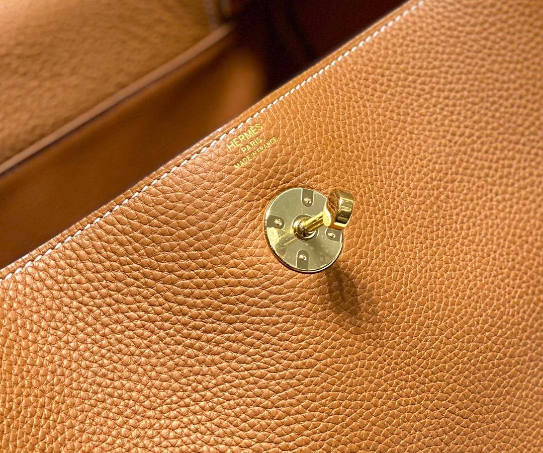 Replica Hermes H073428 Lindy Bag 26 30 H231954