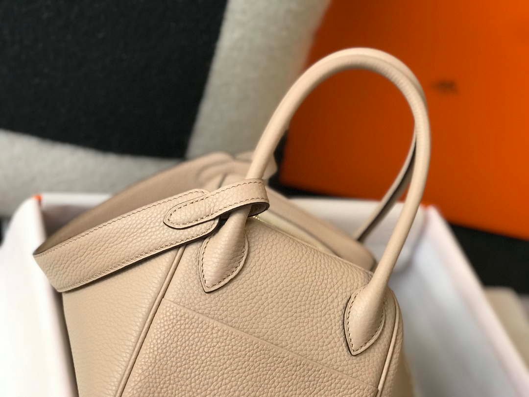Replica Hermes H073428 Lindy Bag 26 30 H231940