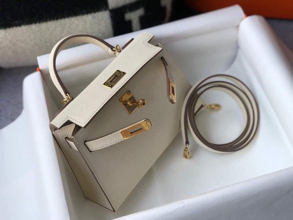 Hermes Kelly Bag Hermes 19CM Epsom Shoulder Mini Bag Beige Gold buckle 20458