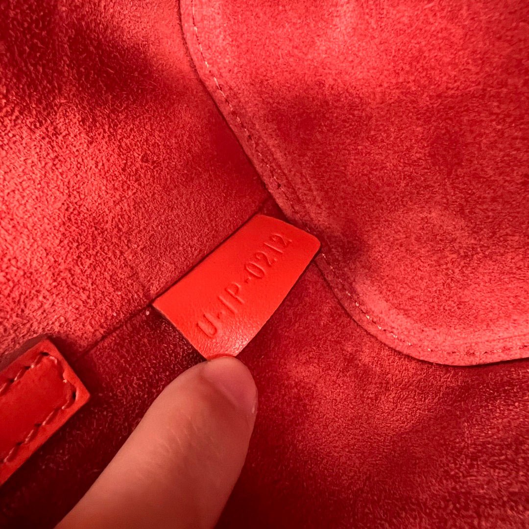 Celine 199263 SMALL BOX cuir triomphe in Smooth Calfskin Orange Red