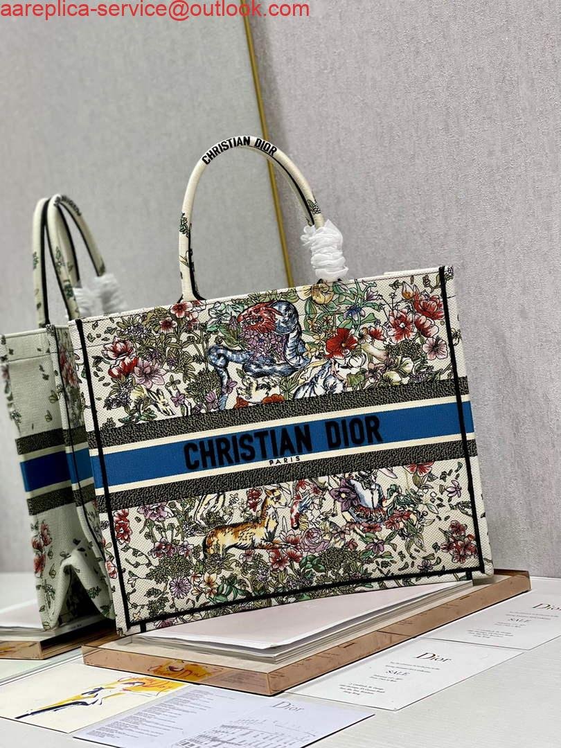 Dior M1286 Large Book Tote Latte D-Constellation Embroidery