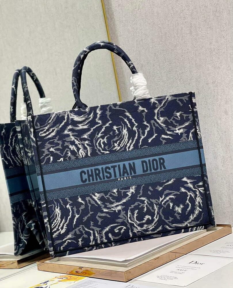 Dior M1286 Large Book Tote Blue Dior Roses embroidery