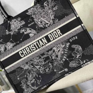 Dior M1286 Large Book Tote Beige jute fabric with Union motif embroidery