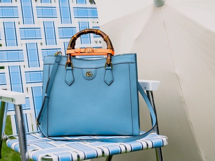 Gucci Diana medium tote bag Gucci 655658 Blue photo review