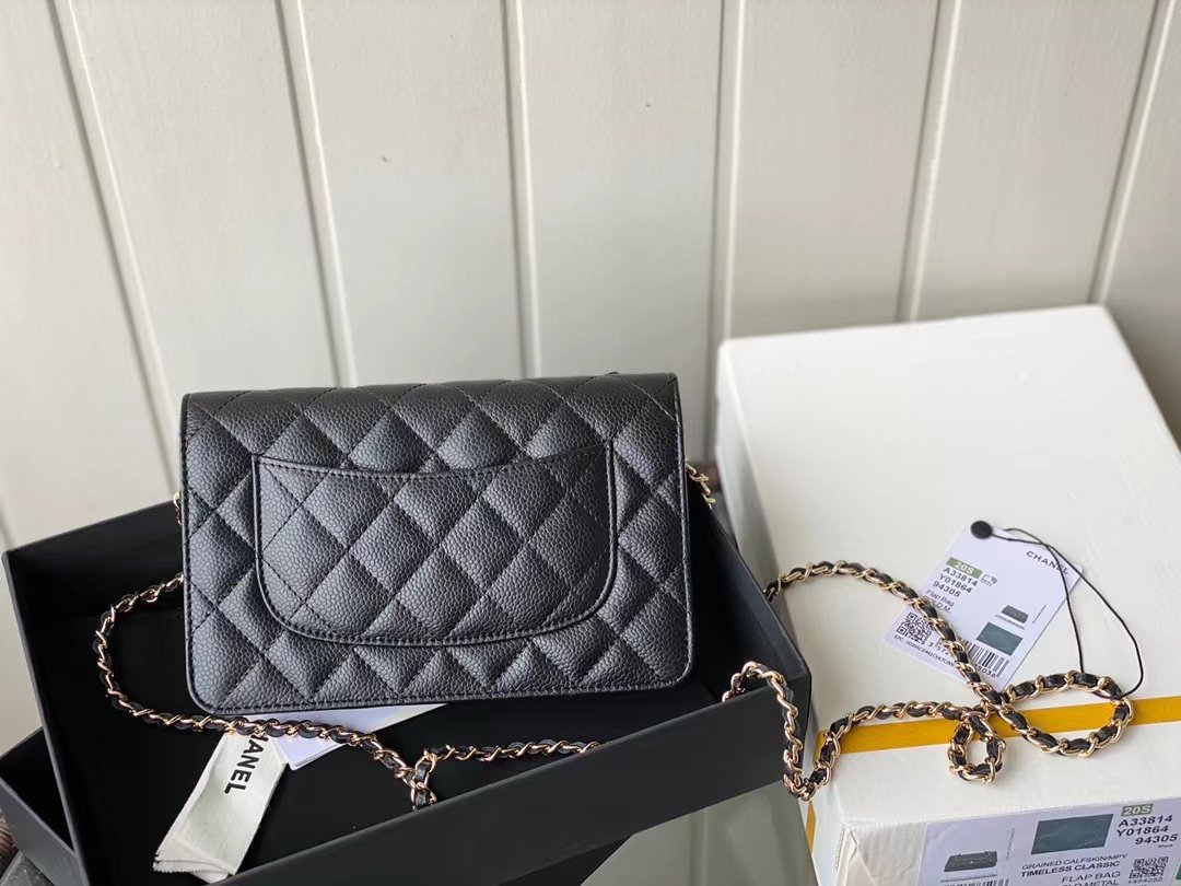 Replica Chanel Caviar Replica Quilted Wallet On UK Chain Woc A33814