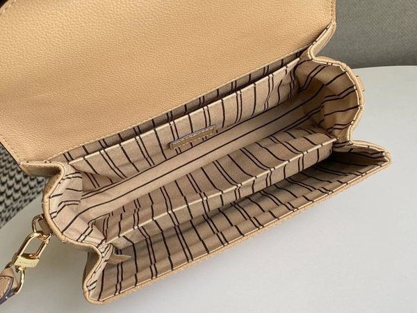 Louis Vuitton Pochette Metis Monogram Empreinte Cream M44738