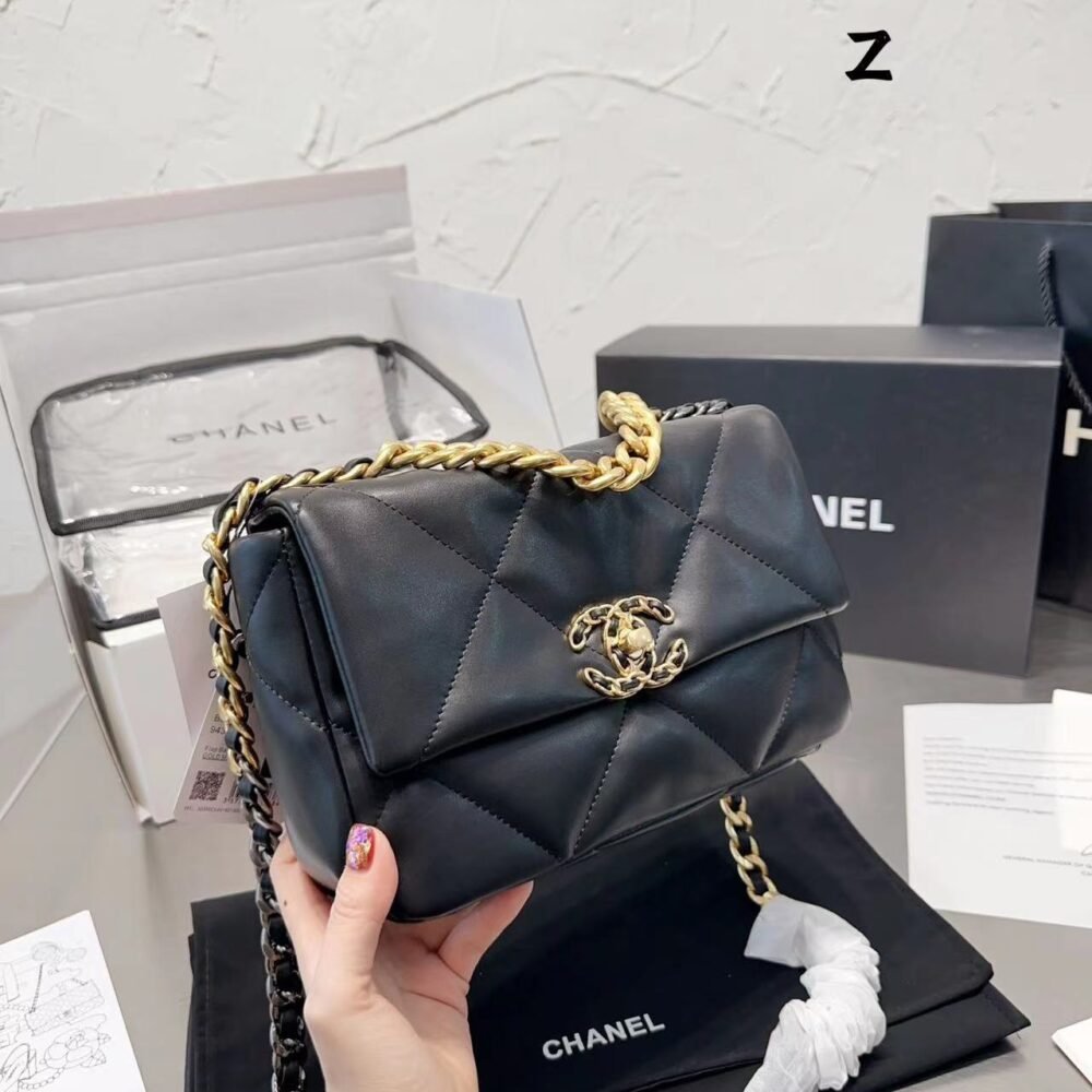 Replica Chanel 19 Hand AAA+ 2Way Chain Shoulder Bag As1160 Lamb Leather Black Top Used Women