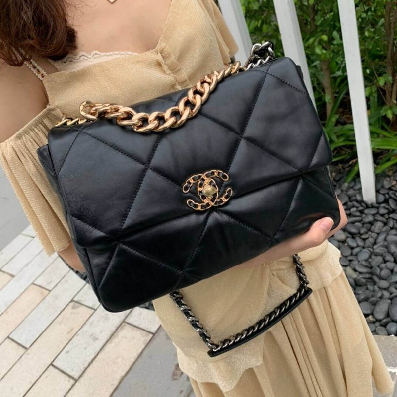 Chanel Designer 19 Large Lambskin Luxury Flap Bag As1161