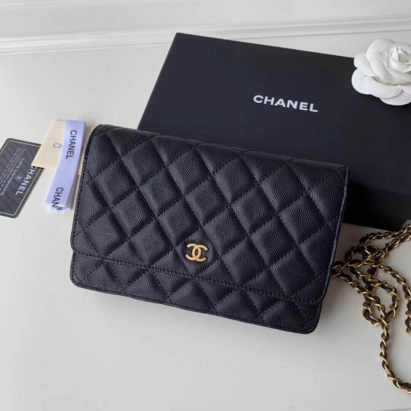 Replica Chanel Caviar Replica Quilted Wallet On UK Chain Woc A33814