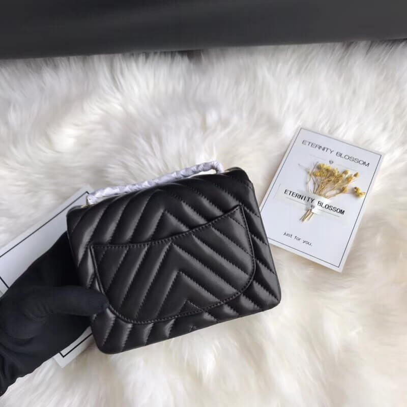 Chanel Chevron Lambskin 17Cm AAA+ Classic Flap Bag 1115
