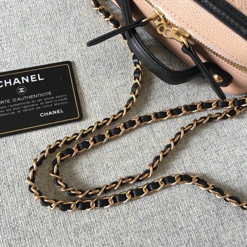 Chanel Quilted Caviar Replica Small Vanity Case A93342