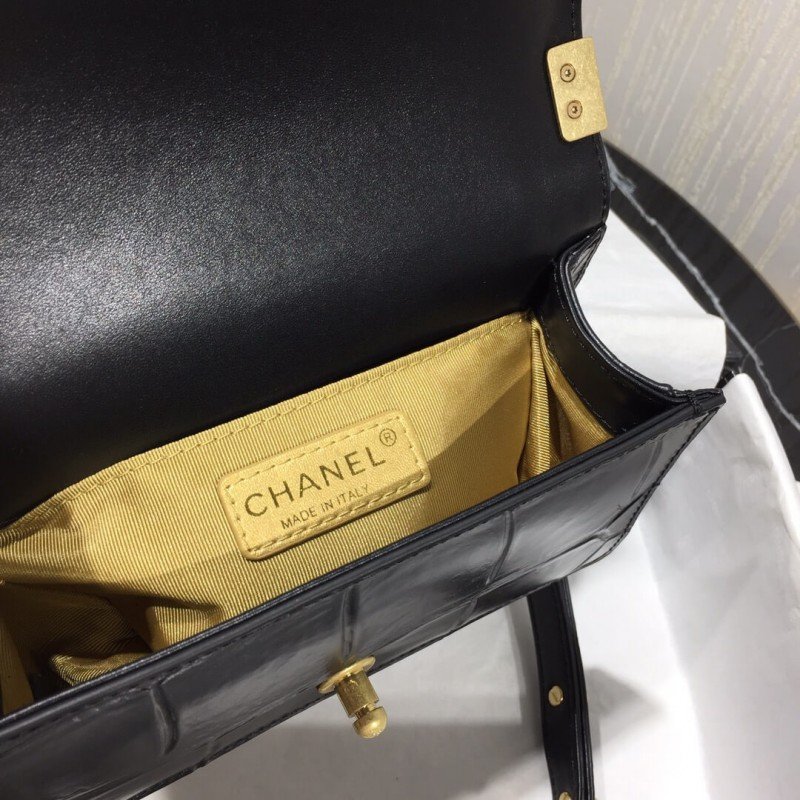 Chanel Small Boy Chanel UK 1:1 Mirror Handbag A67085 Gold (Copy)