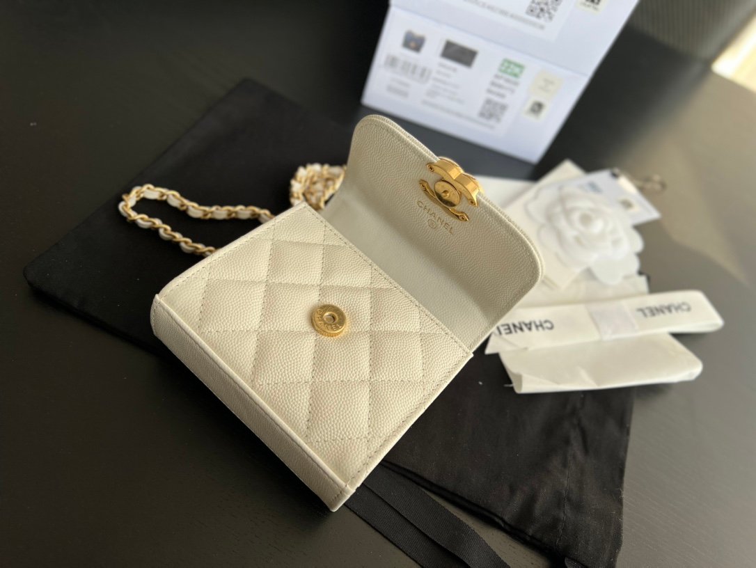 Chanel Clutch High Quality Copy With Chain