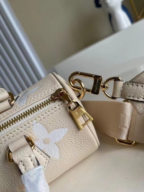 Louis Vuitton Papillon BB Bag By The Pool M45708 BLV529