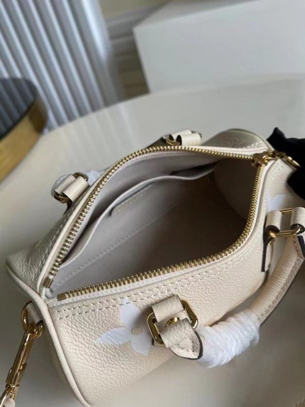 Louis Vuitton Papillon BB Bag By The Pool M45708 BLV529