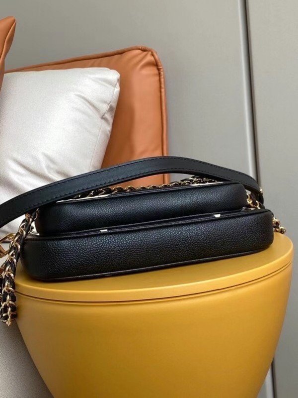 Replica Louis Vuitton Multi Pochette Accessoires Monogram Empreinte M45777 BLV509