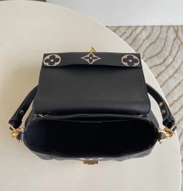 Louis Vuitton Favorite Bag Monogram Empreinte M45859 BLV531